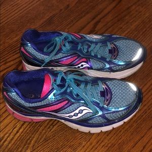 Saucony running sneakers